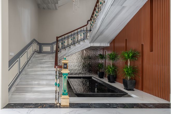 5 Đại gia đi lên từ 2 bàn tay trắng chơi lớn xây biệt phủ 3.000m2 tặng vợ