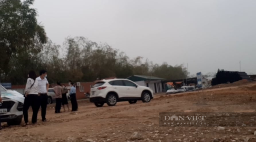 Vì sao đất nền "sốt nóng" nhà đầu tư mạnh tay "rót tiền"? - Ảnh 1. Vì sao đất nền "sốt nóng" nhà đầu tư mạnh tay "rót tiền"? - Ảnh 1.
