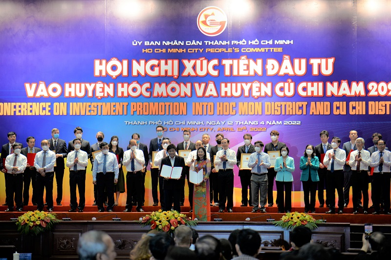Đất Hóc Môn, Củ Chi bị &quot;thổi giá&quot; đón đại gia, và câu hỏi về sức khỏe tài chính của Sovico - Ảnh 3.