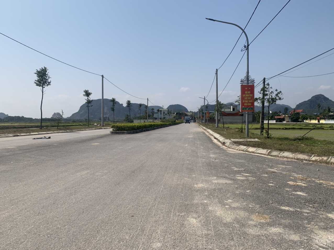 Ăn theo quy hoạch, cò "thổi" giá đất tăng theo lần - Ảnh 1. Ăn theo quy hoạch, cò "thổi" giá đất tăng theo lần - Ảnh 1.