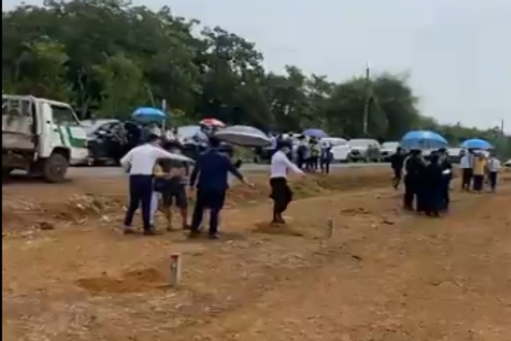 Ma trận "thổi" giá của "cò" đất, nhà đầu tư khó thoát - Ảnh 2. Ma trận "thổi" giá của "cò" đất, nhà đầu tư khó thoát - Ảnh 2.