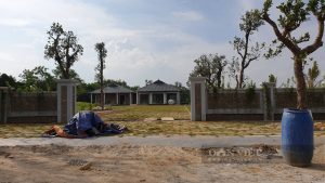 Vì sao giá nhà, đất nền đang cao so với giá trị thực? - Ảnh 1.