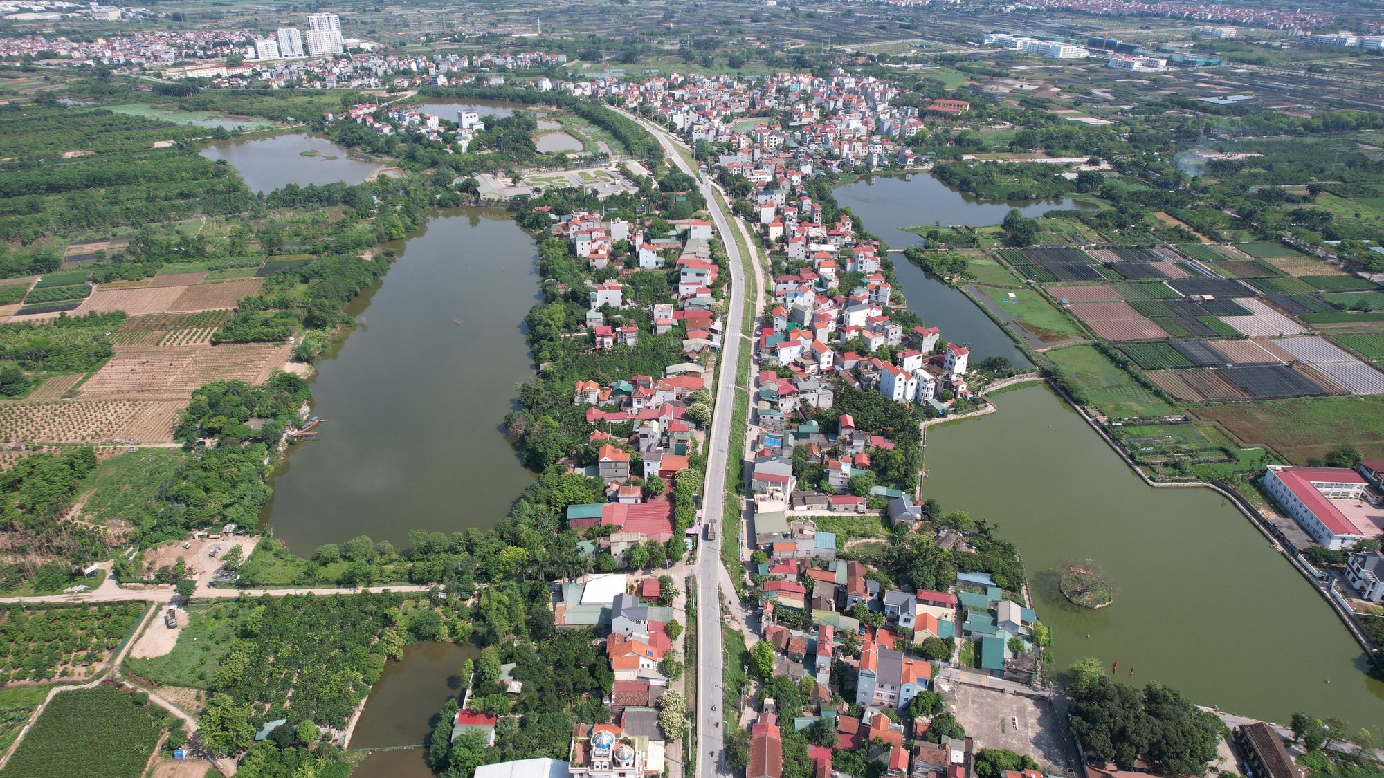 Chuyên gia cảnh báo nhà đầu tư trước mỗi đợt "sốt đất ảo" Chuyên gia cảnh báo nhà đầu tư trước mỗi đợt "sốt đất ảo"